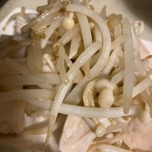 簡単！鶏むね肉ともやしのレンジ蒸し